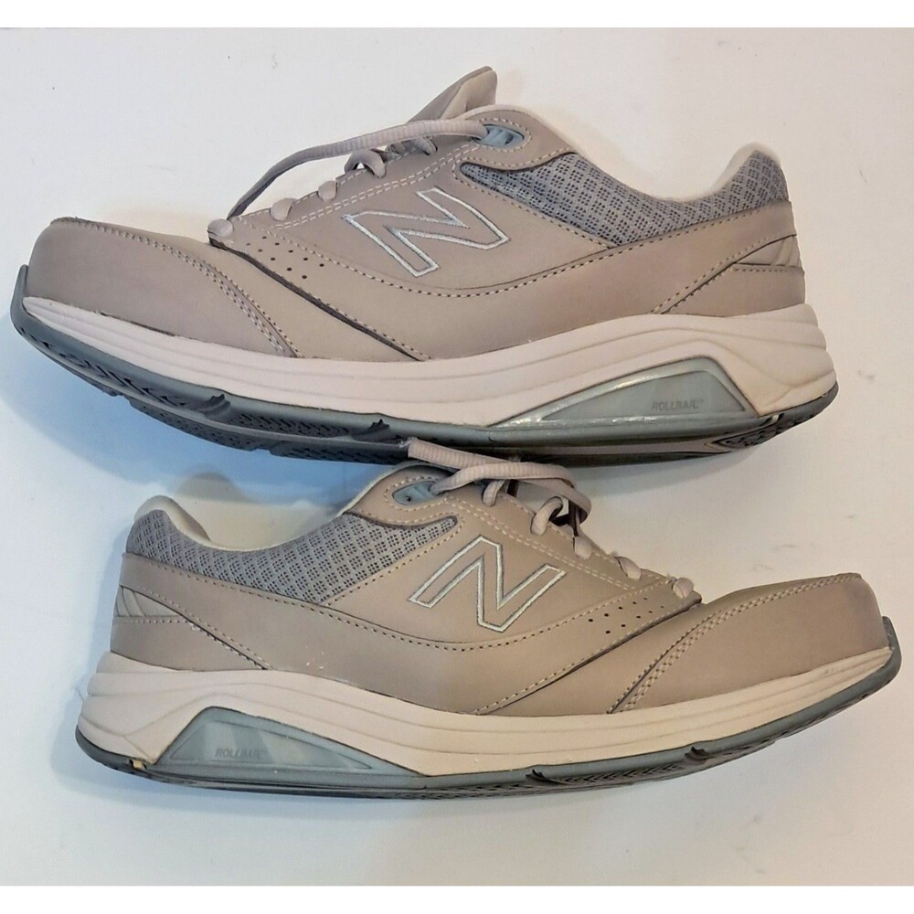 New Balance Women's Shoes Size 10.5 (D) Bone White Running 928V3